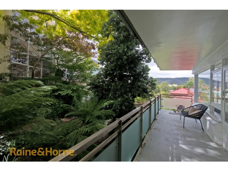 1-7 MONTGOMERY COURT, Sandy Bay TAS 7005