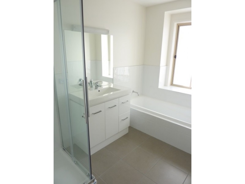 2/35 Cavenor Drive, Oakdowns TAS 7019