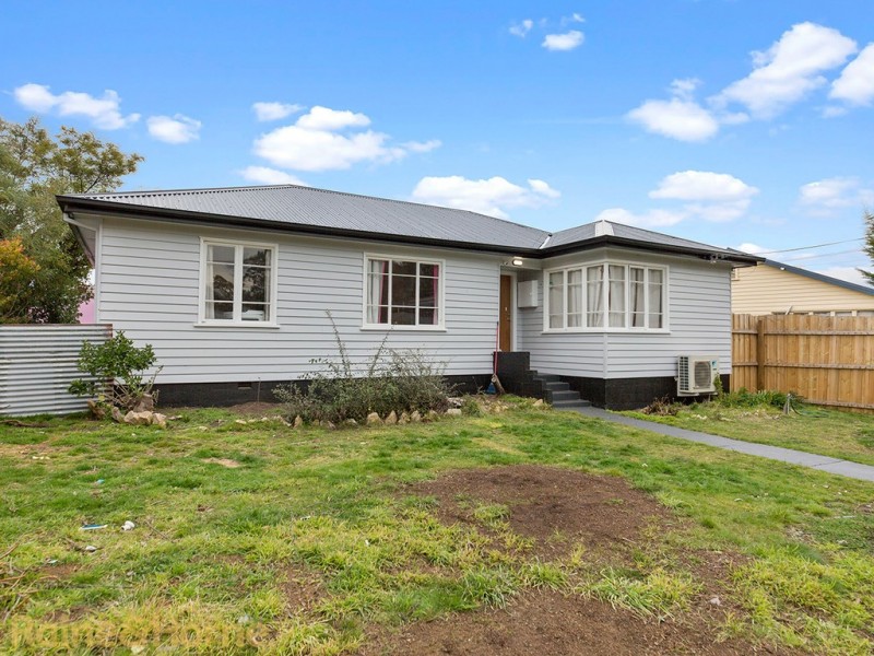 9 Erebus Street, Warrane TAS 7018