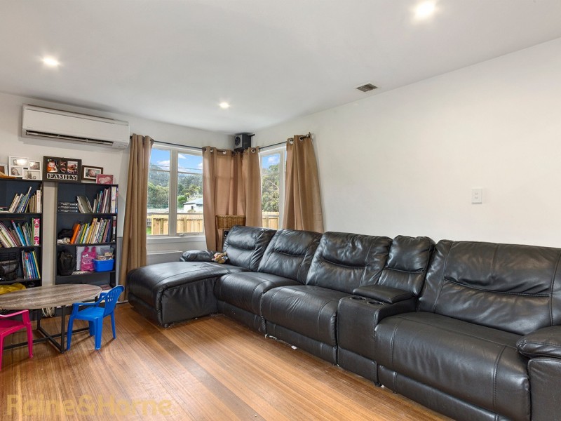 9 Erebus Street, Warrane TAS 7018