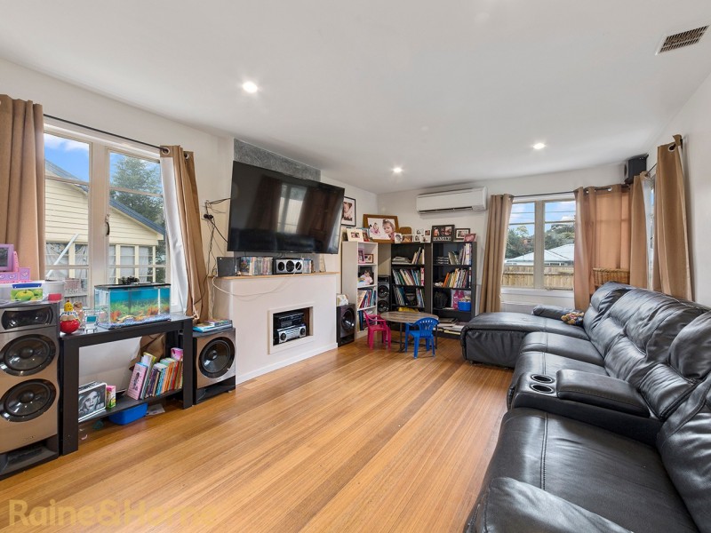 9 Erebus Street, Warrane TAS 7018