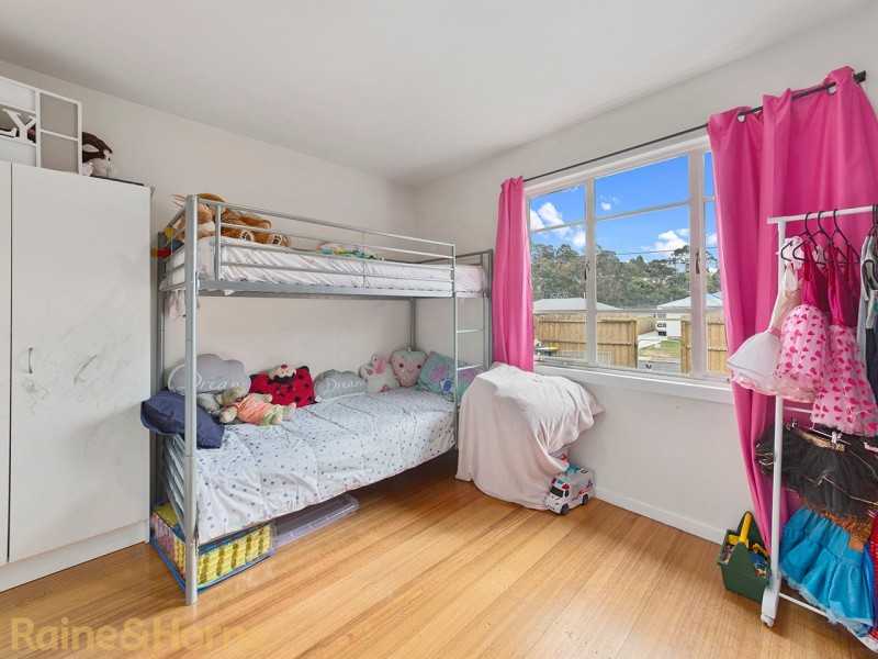9 Erebus Street, Warrane TAS 7018