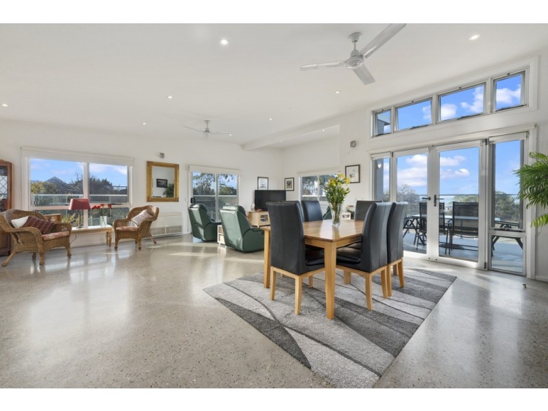 8 Meredith Court, Swansea TAS 7190