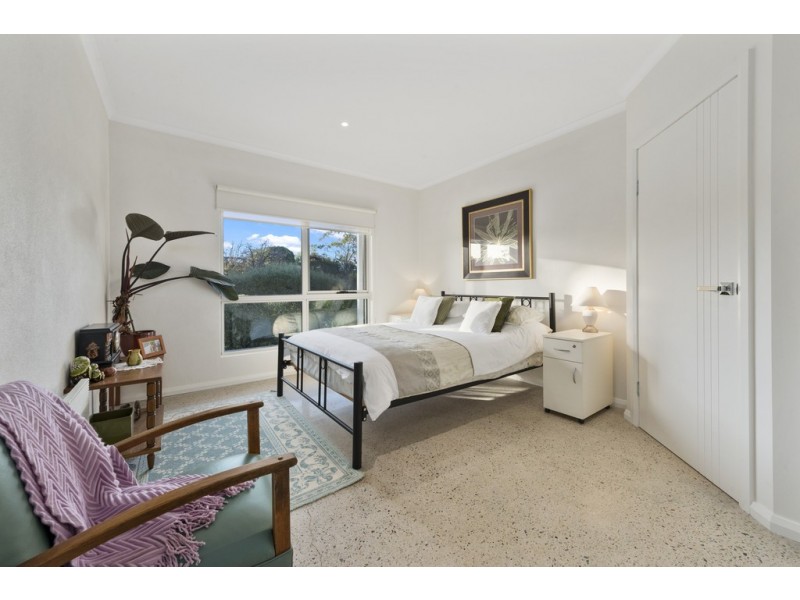 8 Meredith Court, Swansea TAS 7190