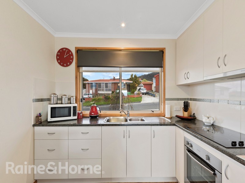16 Coraki Street, Chigwell TAS 7011