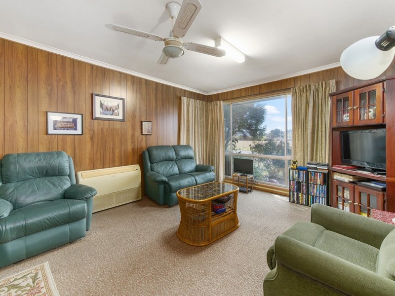 25 Charles Street, Triabunna TAS 7190