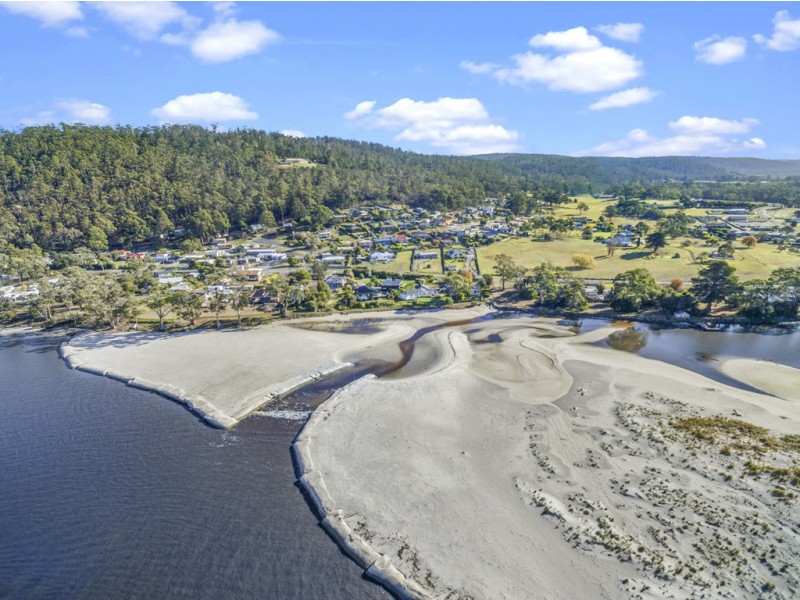 50 Tasman Highway, Orford TAS 7190