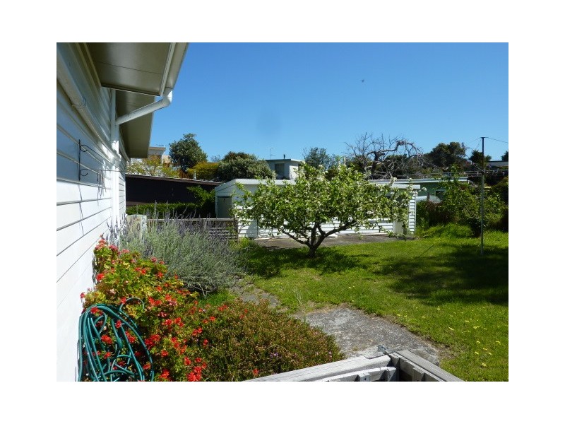 7 Algona Street, South Arm TAS 7022