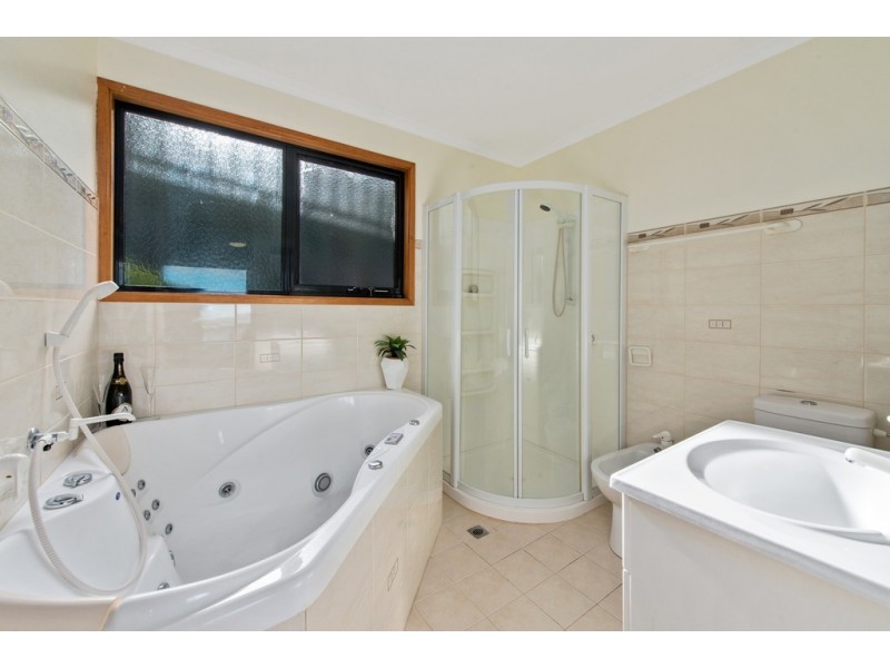 1 Peta Lane, Old Beach TAS 7017
