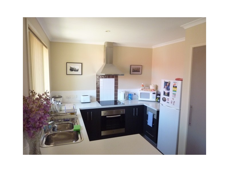 6/111 Burtonia Street, Rokeby TAS 7019