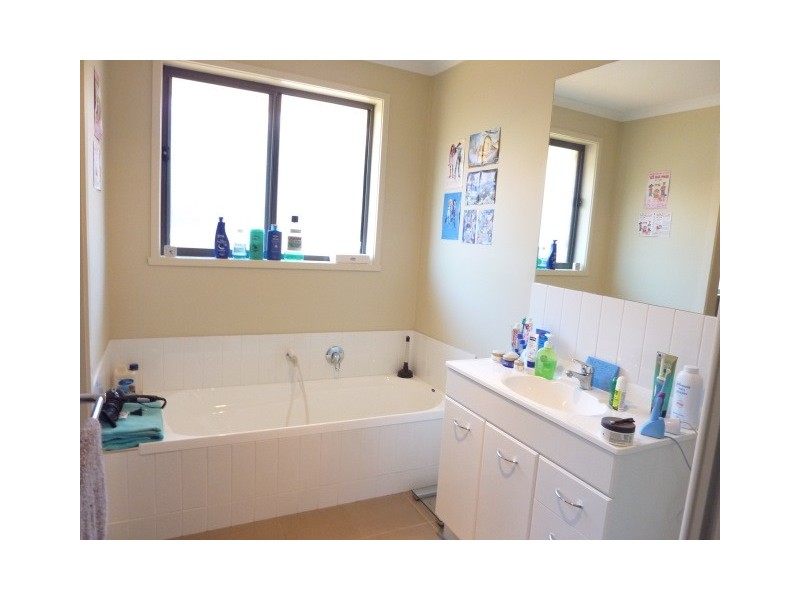 6/111 Burtonia Street, Rokeby TAS 7019