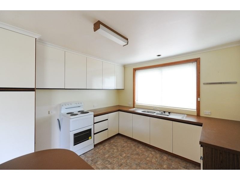 6 Maum Street, Rokeby TAS 7019