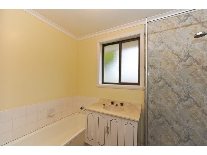 6 Maum Street, Rokeby TAS 7019