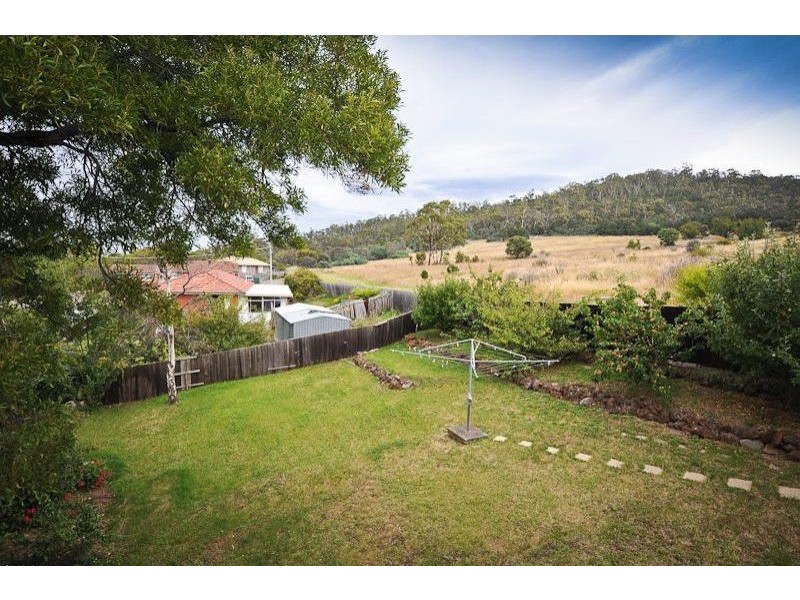 6 Maum Street, Rokeby TAS 7019