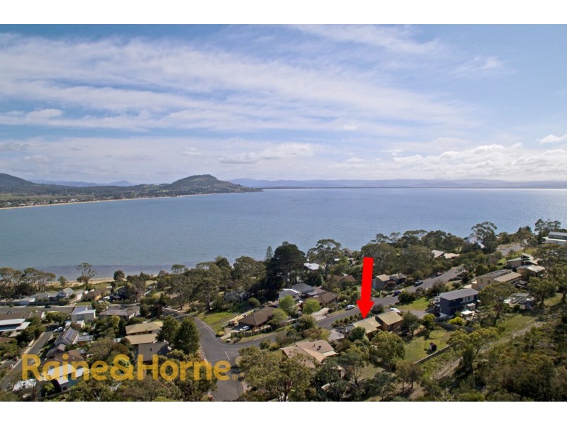 4 BAYSIDE DRIVE, Lauderdale TAS 7021