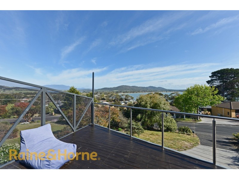 4 BAYSIDE DRIVE, Lauderdale TAS 7021