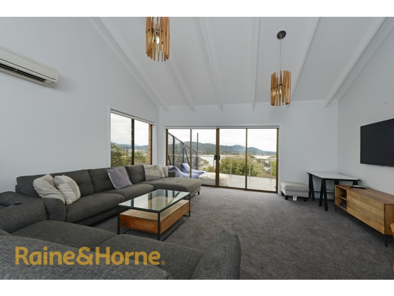 4 BAYSIDE DRIVE, Lauderdale TAS 7021