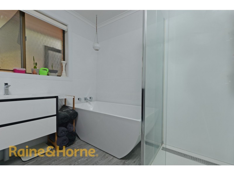 4 BAYSIDE DRIVE, Lauderdale TAS 7021