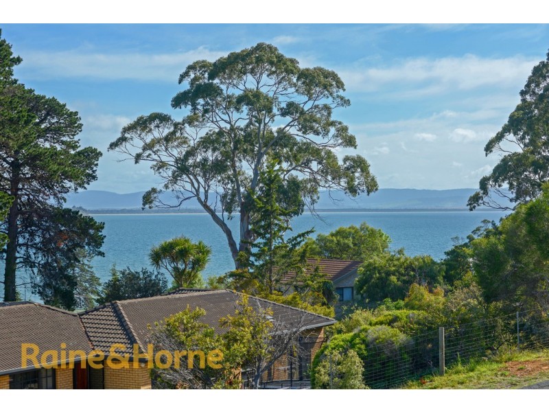 4 BAYSIDE DRIVE, Lauderdale TAS 7021