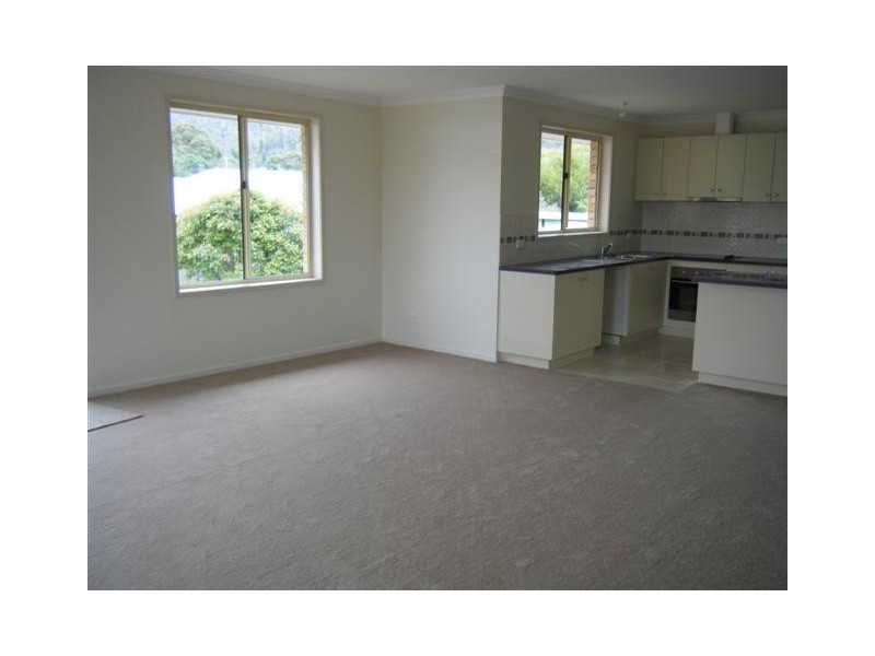 1 Erebus Street, Warrane TAS 7018