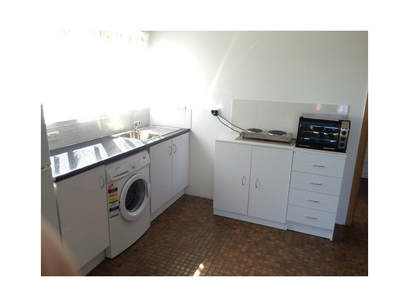 1/6 Vista Street, Rose Bay TAS 7015