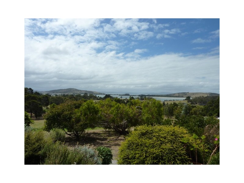1500 South Arm Road, Clifton Beach TAS 7020
