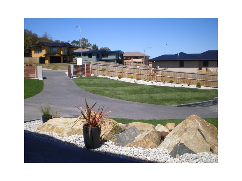 8 Cologne Drive, Oakdowns TAS 7019