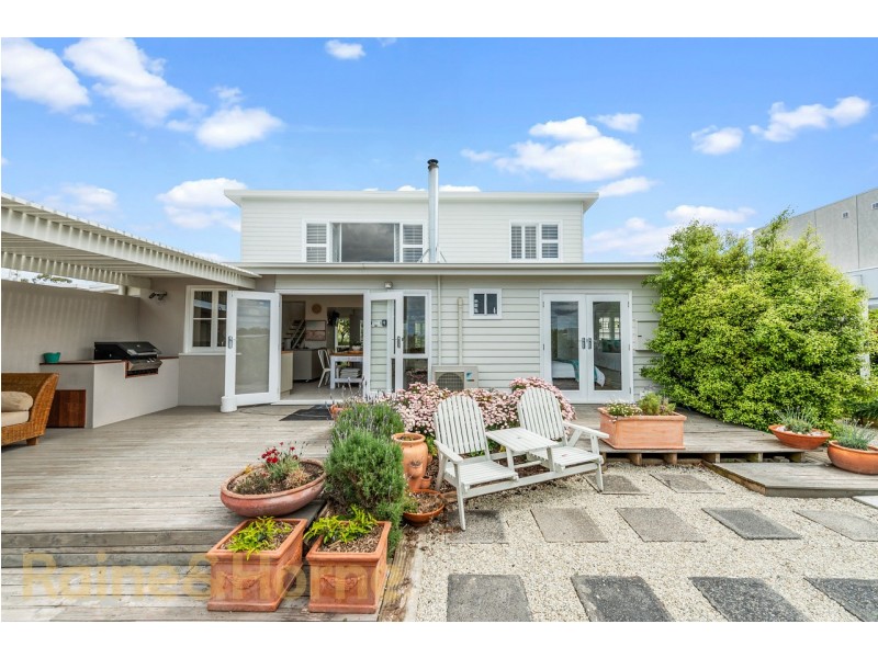 94 Bayview Road, Lauderdale TAS 7021