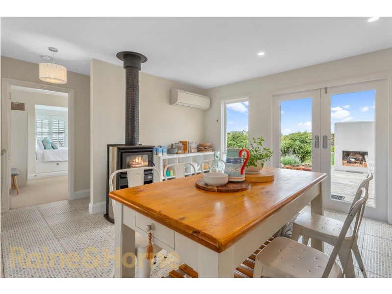 94 Bayview Road, Lauderdale TAS 7021