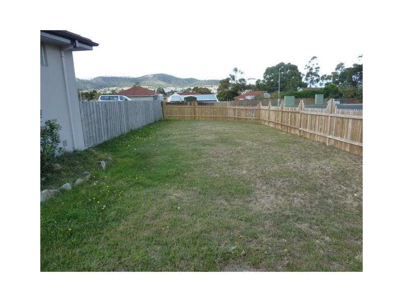 132 Tollard Drive, Rokeby TAS 7019
