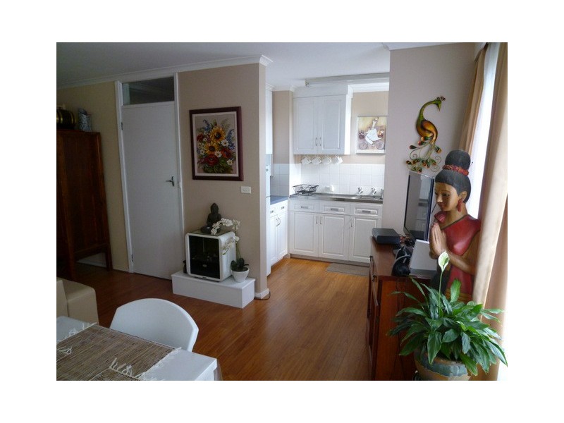 12/10 Ballawinnie Road, Lindisfarne TAS 7015