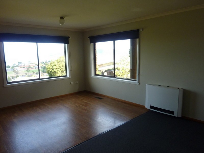 31 Nankoor Crescent, Howrah TAS 7018