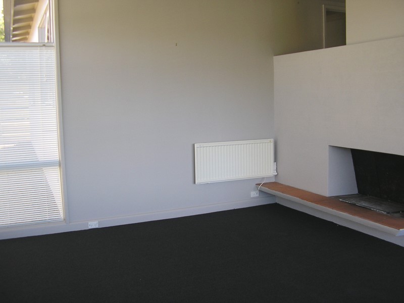 10 Malunna Road, Lindisfarne TAS 7015