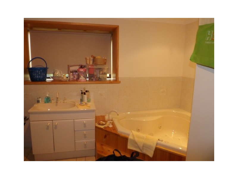 9 Merindah Street, Howrah TAS 7018
