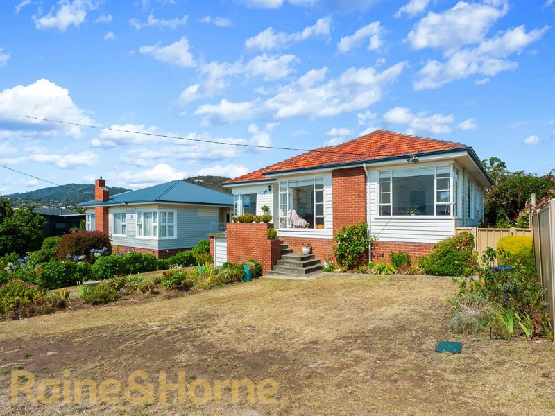 36 Topham Street, Rose Bay TAS 7015
