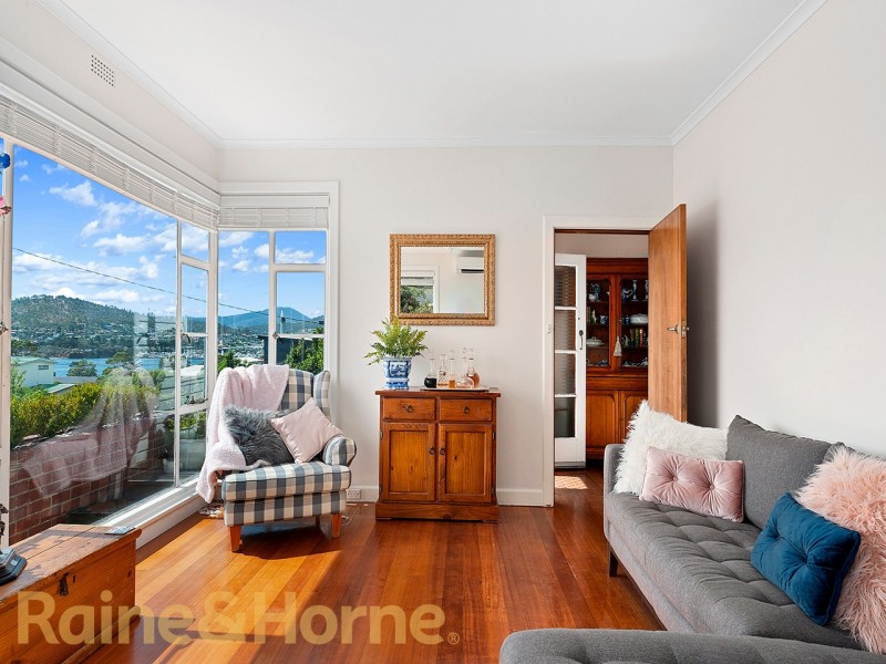 36 Topham Street, Rose Bay TAS 7015