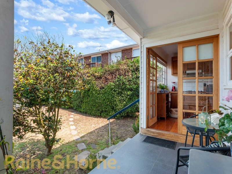 36 Topham Street, Rose Bay TAS 7015