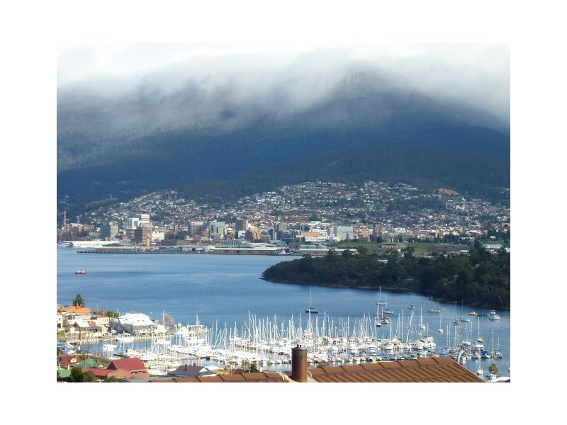 11A Kurrewa Court, Bellerive TAS 7018