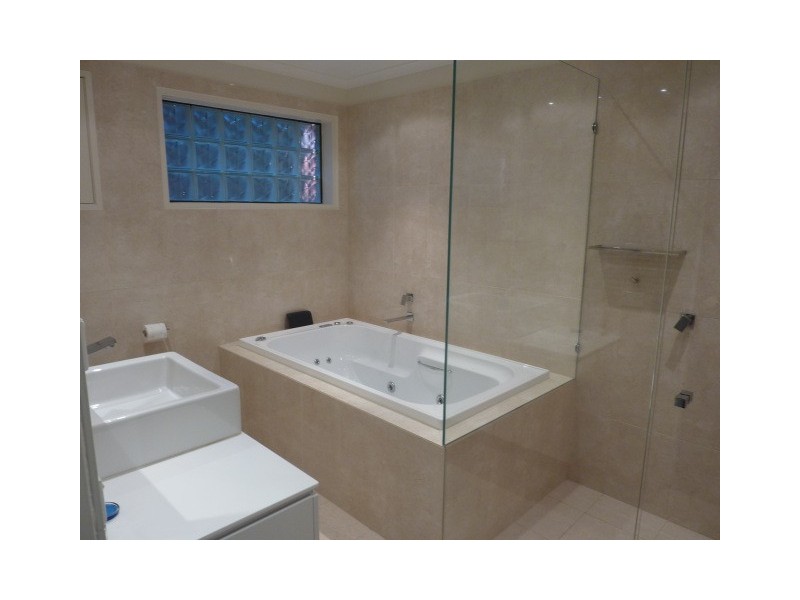 11A Kurrewa Court, Bellerive TAS 7018