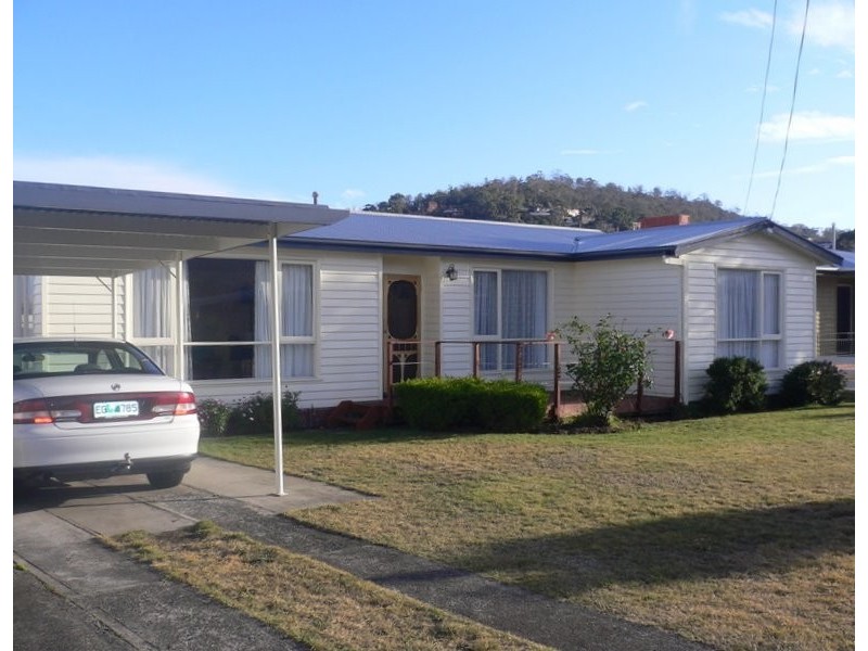 6 Berega Street, Howrah TAS 7018