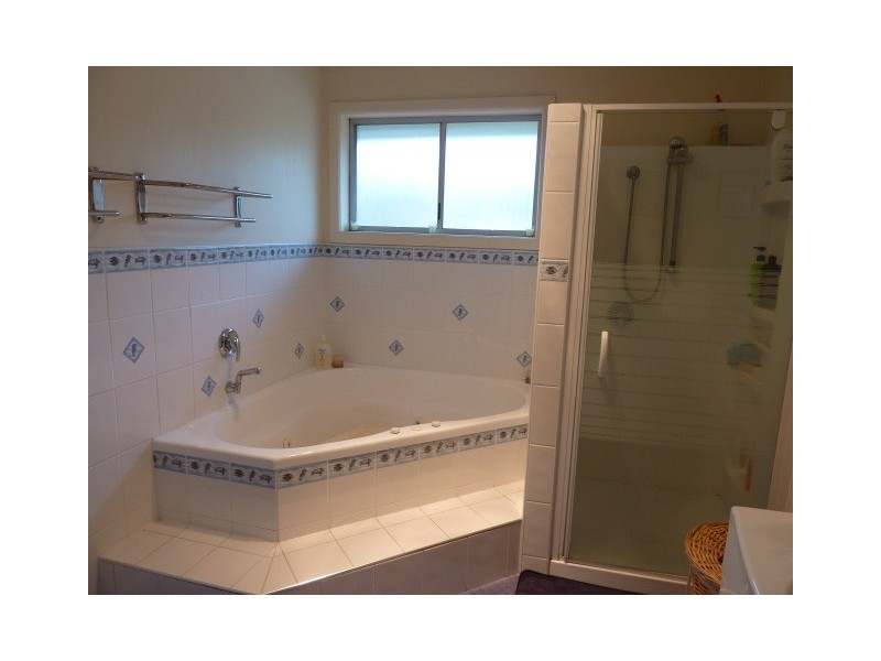 4 Cronulla Court, Howrah TAS 7018