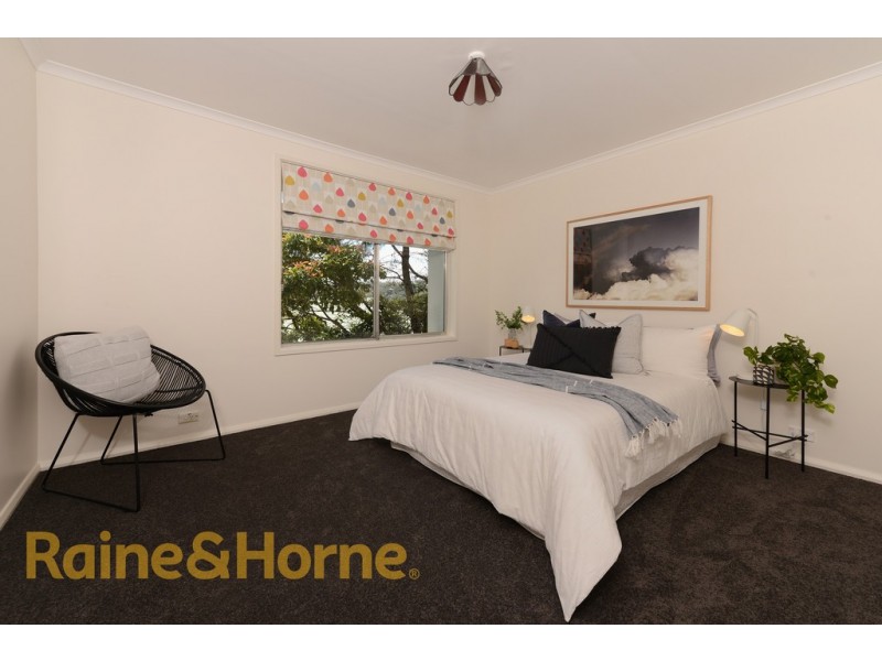 17 Elwood Drive, Lindisfarne TAS 7015