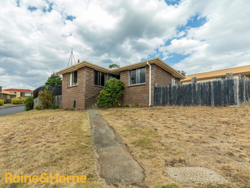 6 Calvert Crescent, Herdsmans Cove TAS 7030