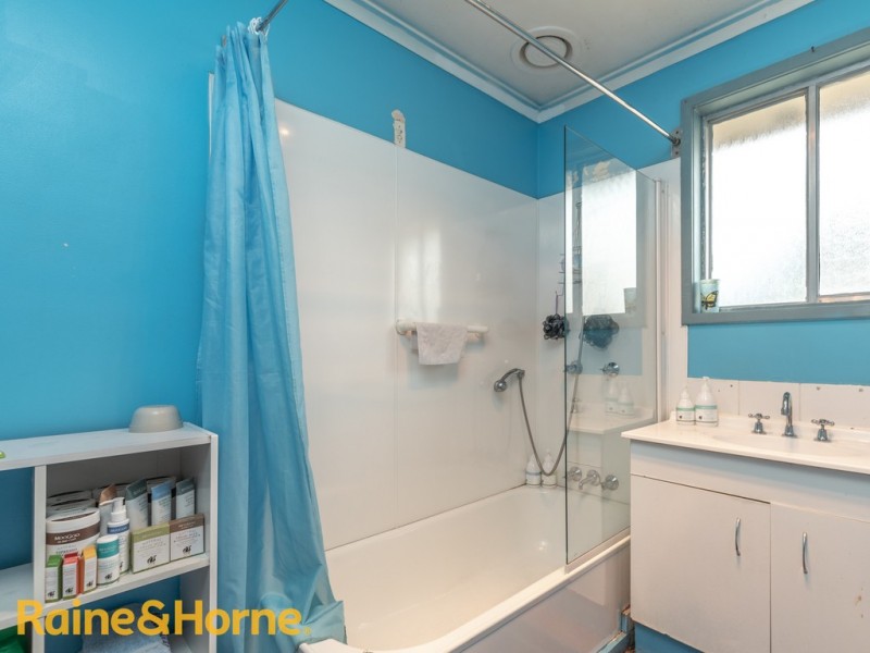 6 Calvert Crescent, Herdsmans Cove TAS 7030