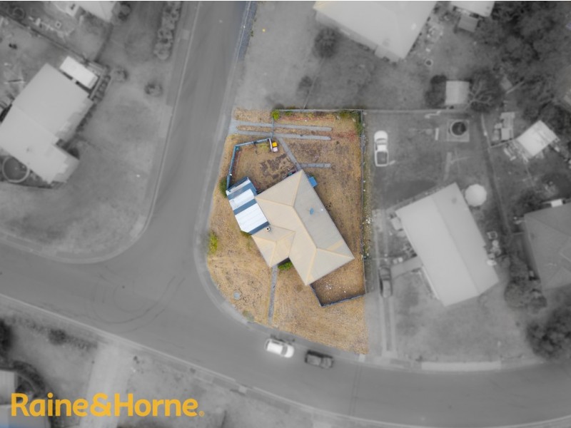 6 Calvert Crescent, Herdsmans Cove TAS 7030