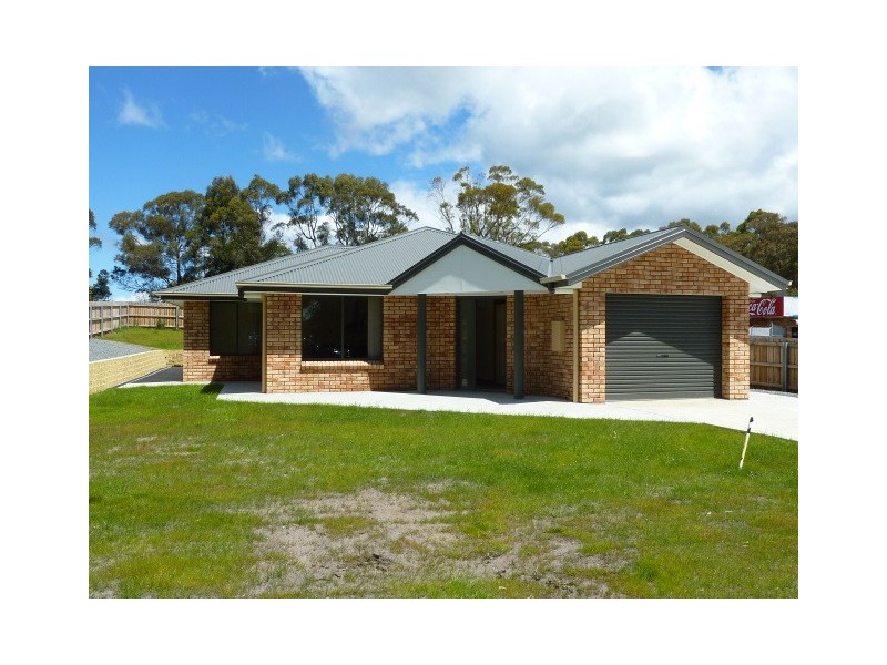 28 Hawthorn Drive, Kingston TAS 7050