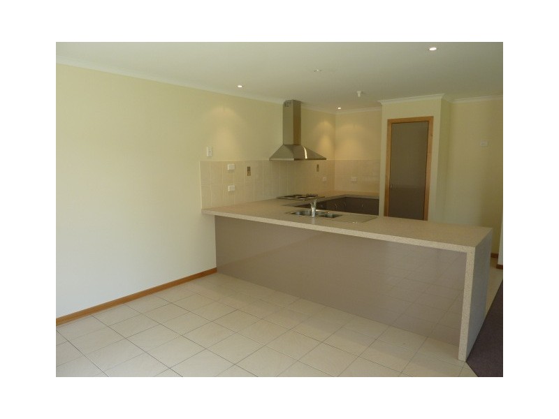 28 Hawthorn Drive, Kingston TAS 7050