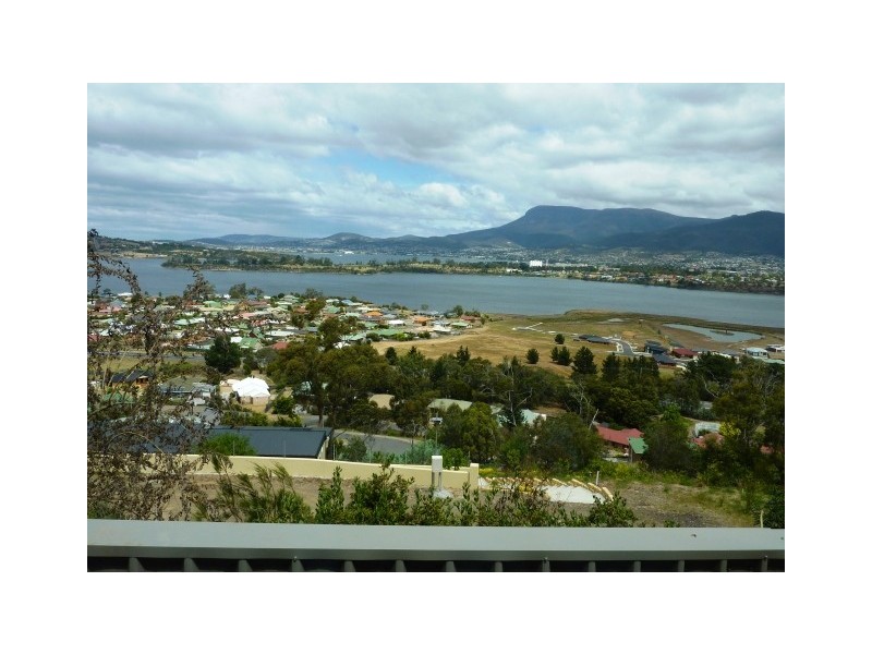 4 Peta Lane, Old Beach TAS 7017