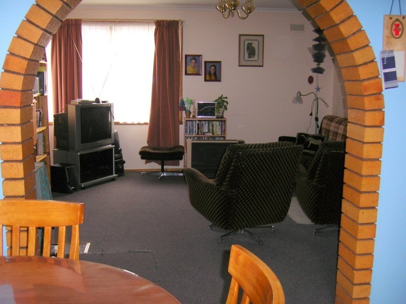 4 Duntroon Court, Rokeby TAS 7019