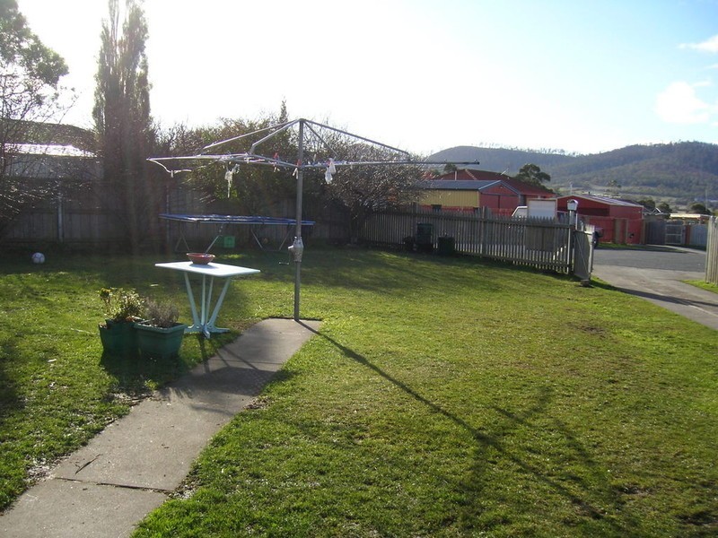 4 Duntroon Court, Rokeby TAS 7019